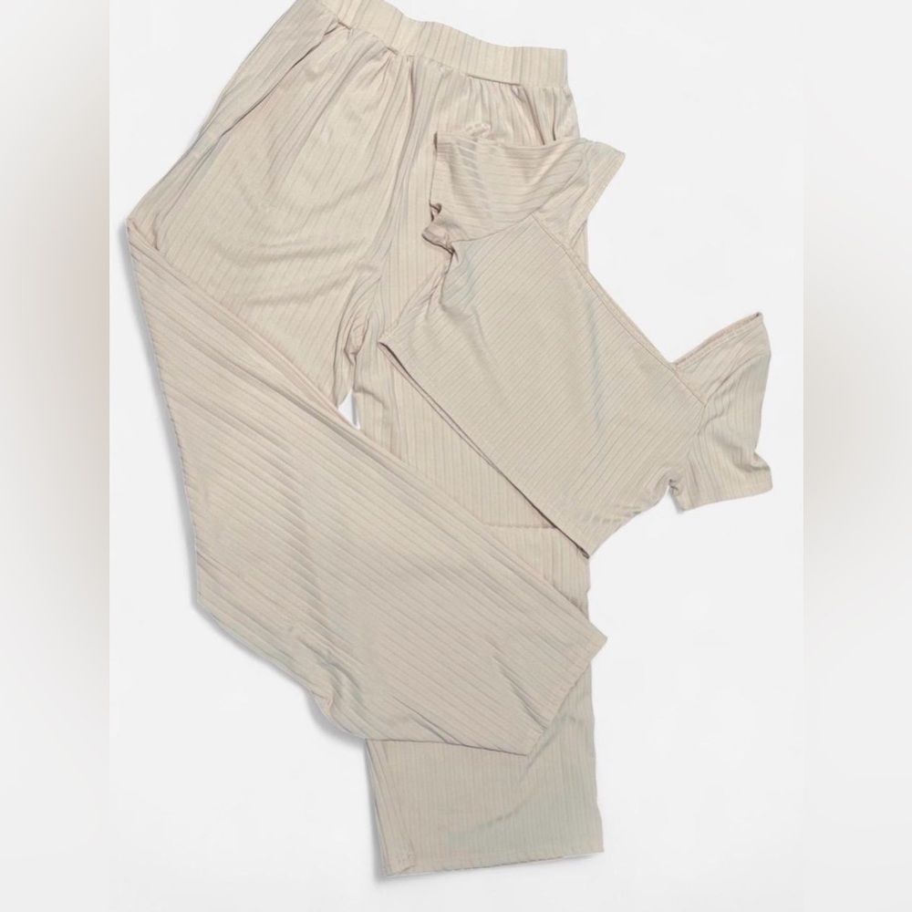 Elegant Cream Mini Skirt